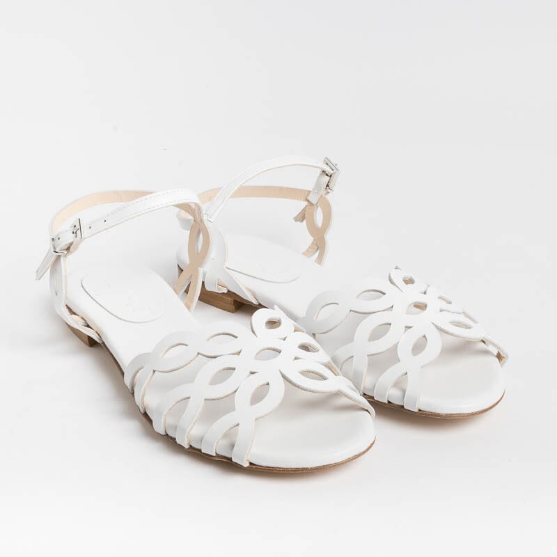 White flat sales sandals closed toe