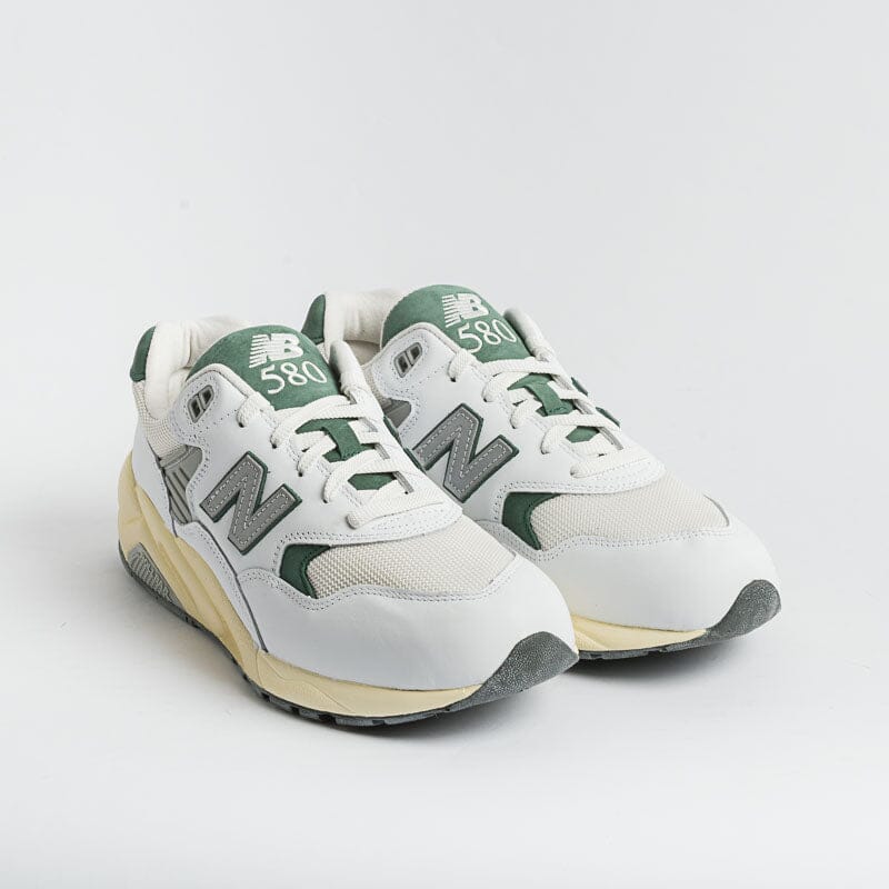 NEW BALANCE - Sneakers - MT580RCA - White Green Man Shoes NEW BALANCE - Man Collection