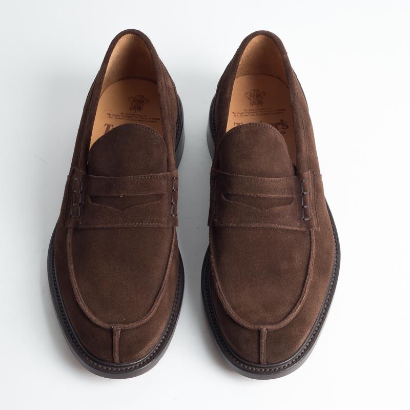 TRICKER'S - Continuativo - James - Mocassino Suede Repello - Cioccolato Scarpe Uomo Tricker's 