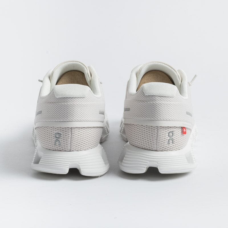 ON RUNNING - Cloud 5 Waterproof - Pearl White Scarpe Donna ON - Collezione Donna 