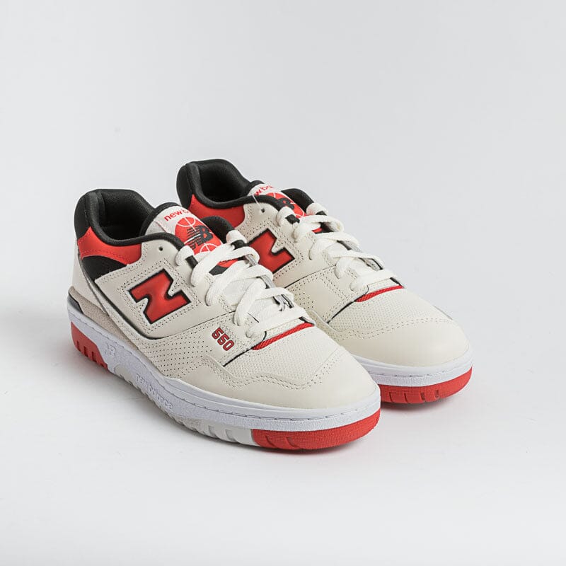 NEW BALANCE - Unisex Sneakers BB550VTB - White Red Man Shoes NEW BALANCE - Man Collection