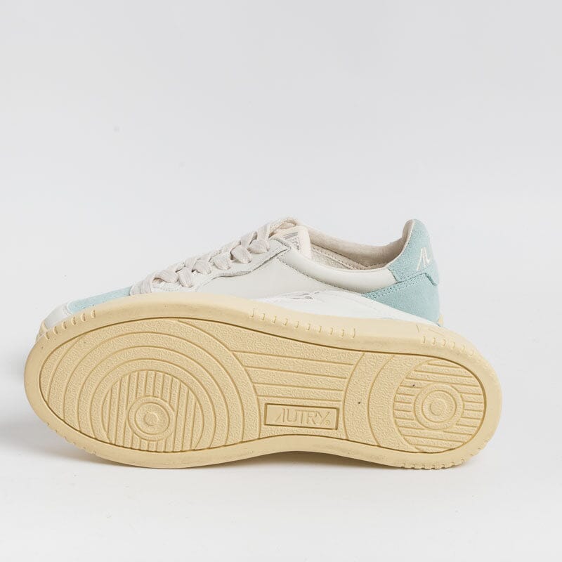 AUTRY - AULW SL02 - Sneakers LOW WOM SUEDE LEAT - White Turquoise Women's Shoes AUTRY - Women's Collection
