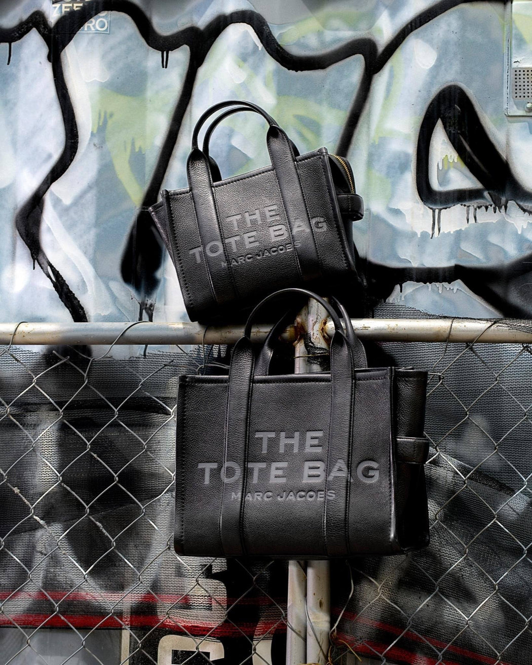 MARC JACOBS - H009L01SP21 - The Leather Mini Tote Bag - Black Bags Marc Jacobs