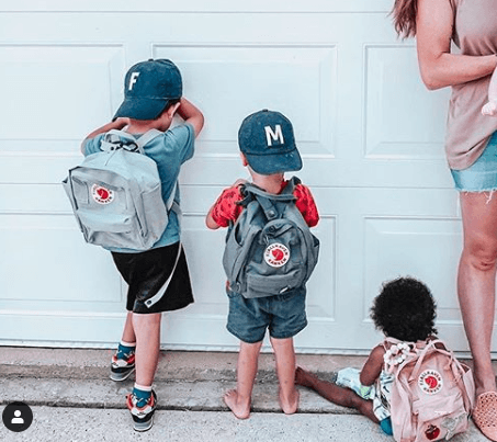 FJÄLLRÄVEN Kånken Mini 646 Glacier Green Backpack Fjallraven